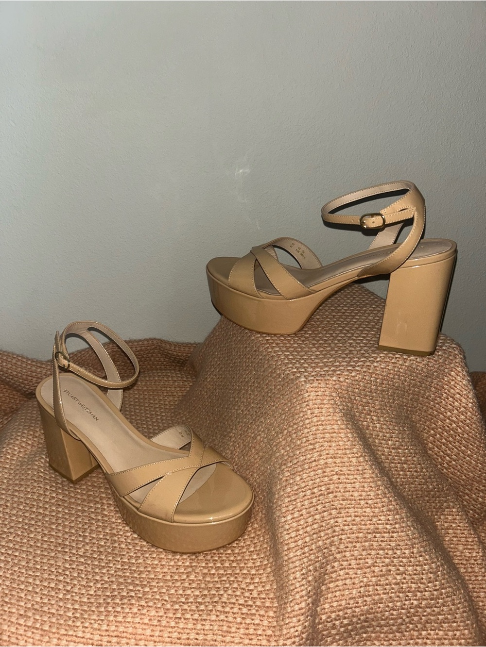 NEW Stuart Weitzman Patent Leather Tan Platform Ankle-Strap Block Heels Sz 9.5